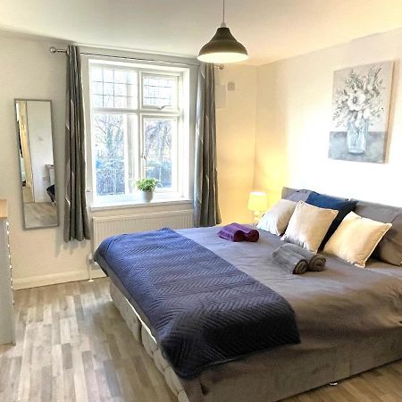 Supreme - 1 Bedroom Apart Sleeps 4 Short/Long Stay Gillingham  Eksteriør billede