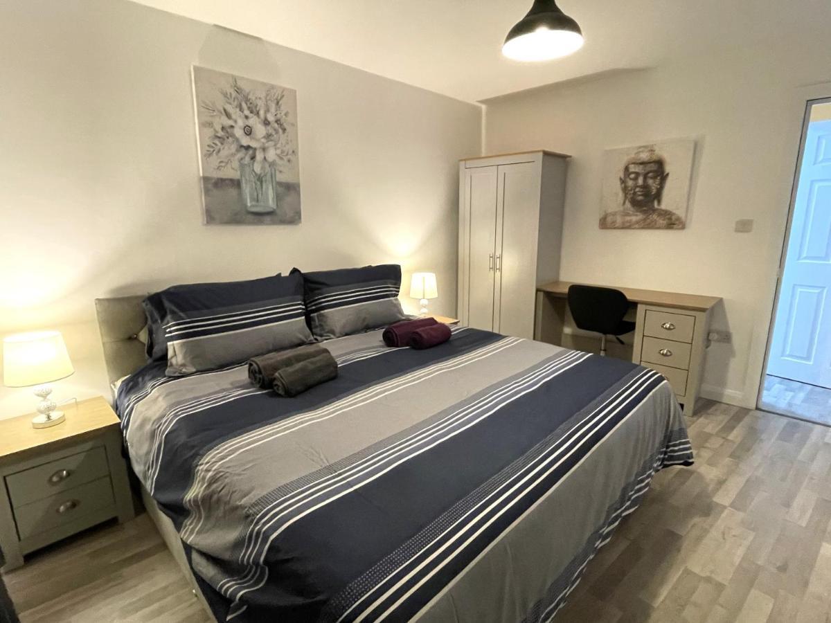 Supreme - 1 Bedroom Apart Sleeps 4 Short/Long Stay Gillingham  Eksteriør billede