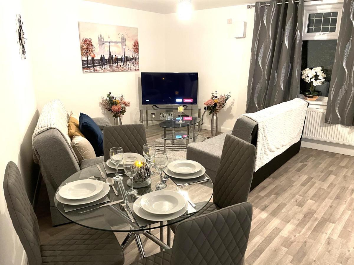 Supreme - 1 Bedroom Apart Sleeps 4 Short/Long Stay Gillingham  Eksteriør billede