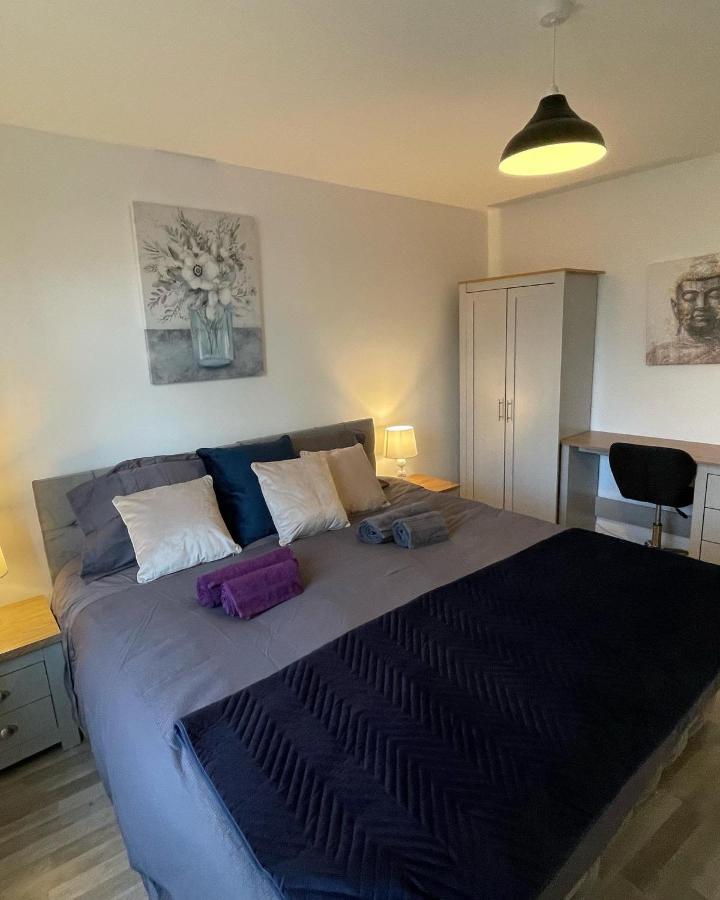 Supreme - 1 Bedroom Apart Sleeps 4 Short/Long Stay Gillingham  Eksteriør billede